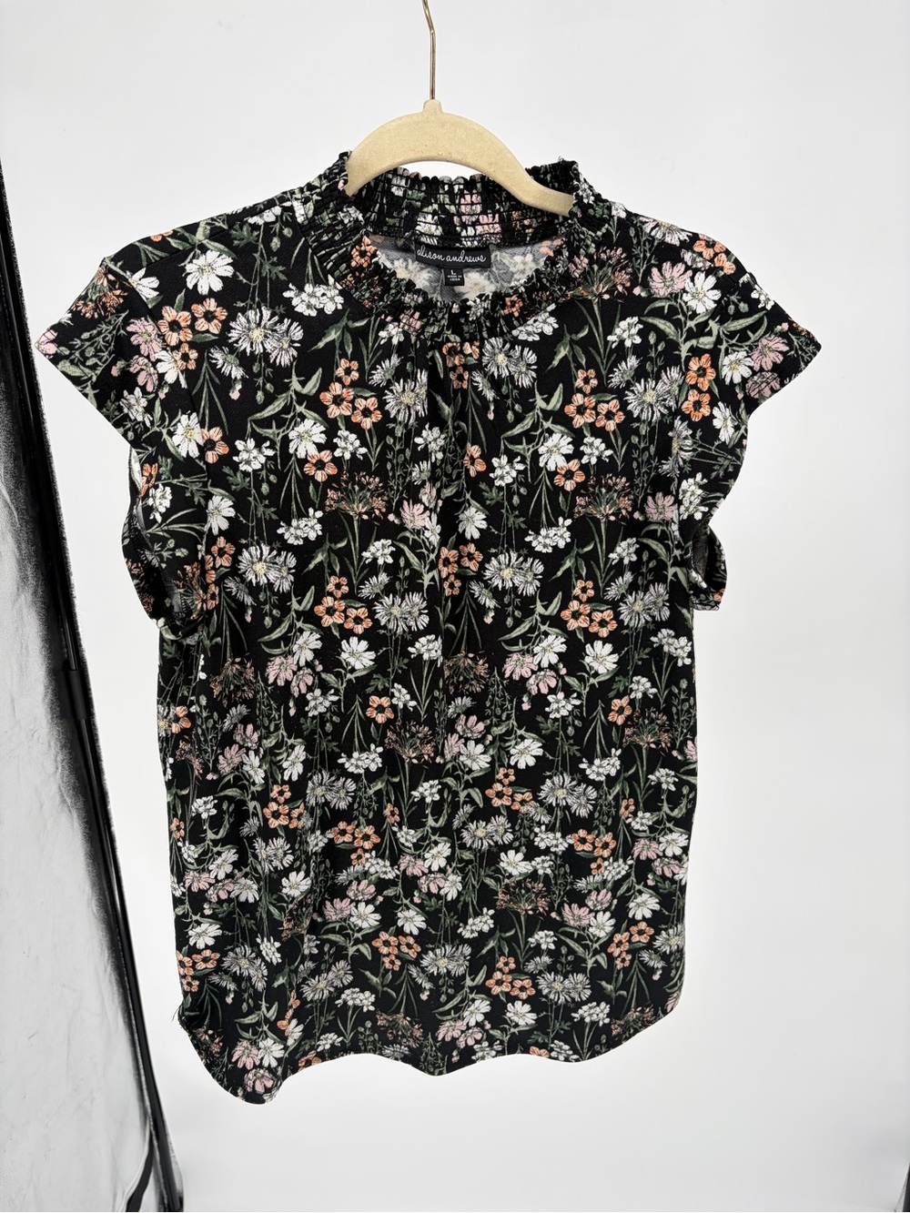 Smocked Ruffle Neck Floral Blouse - Black